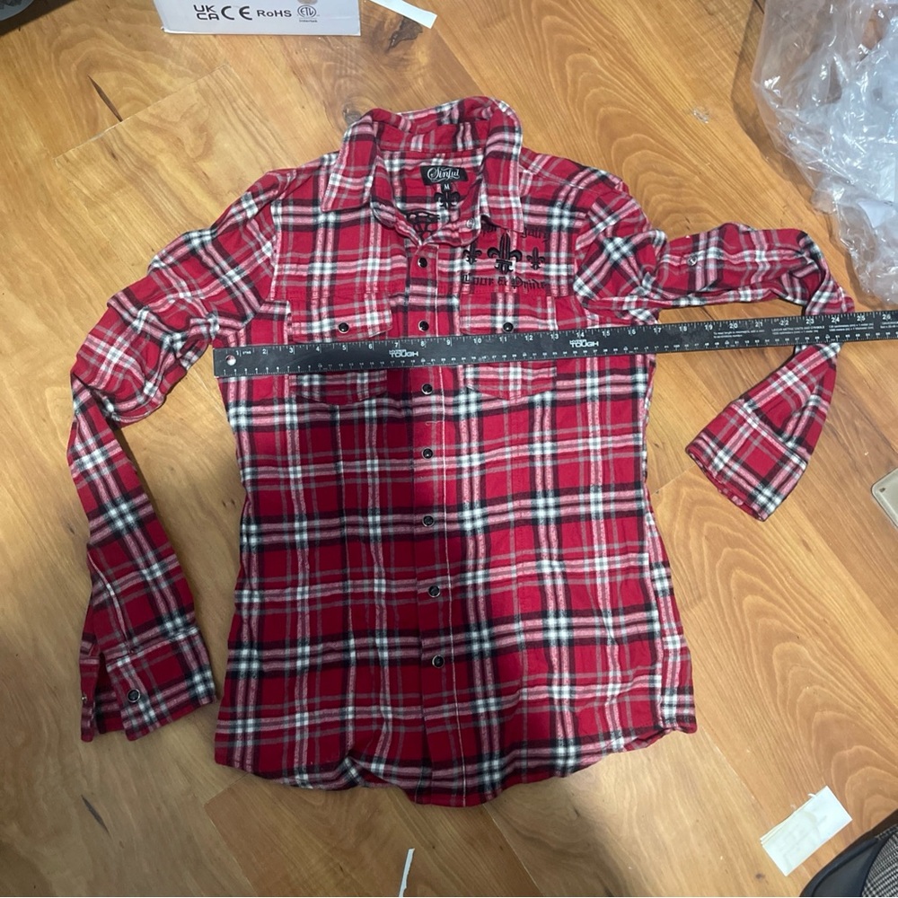 Sinful Medium (runs Small) Women’s Re Plaid Flannel Snap Down Shirt Long Sleeve